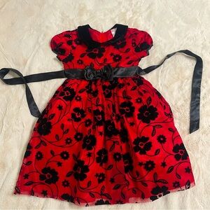 Nannette Girl sz 4 red and black party/holiday dress with tie waist back